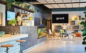 greet hotel Paris Nord 18è