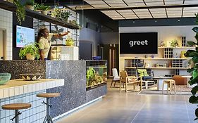 greet hotel Paris Nord 18è